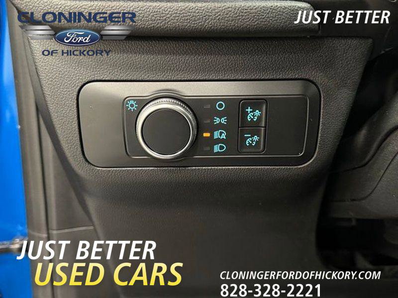 Used 2020 Ford Escape SE image 15