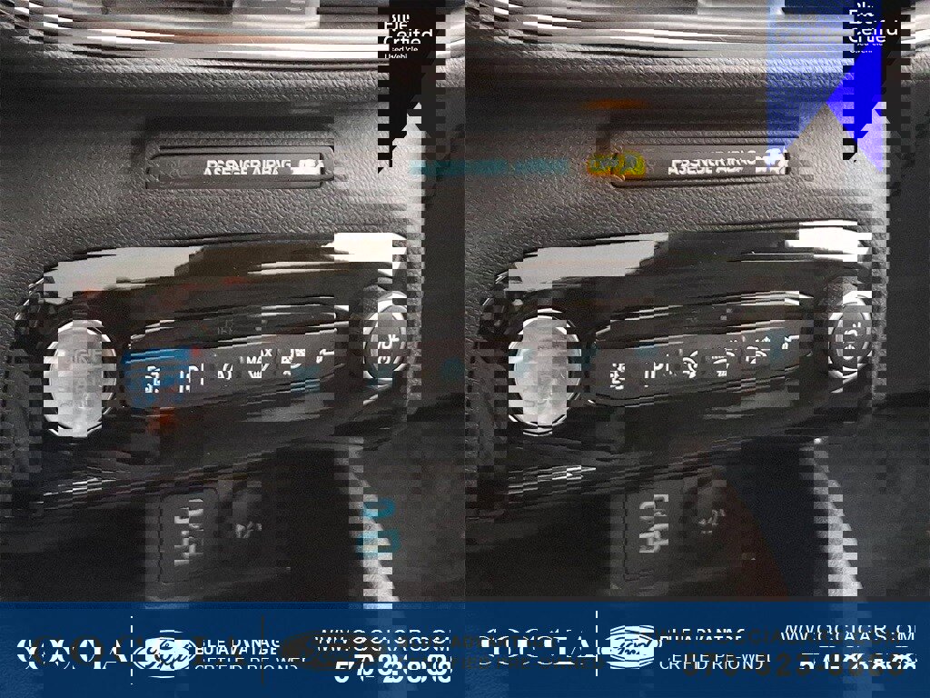 Certified 2023 Ford Escape Platinum w/ Class II Trailer Tow Package image 16