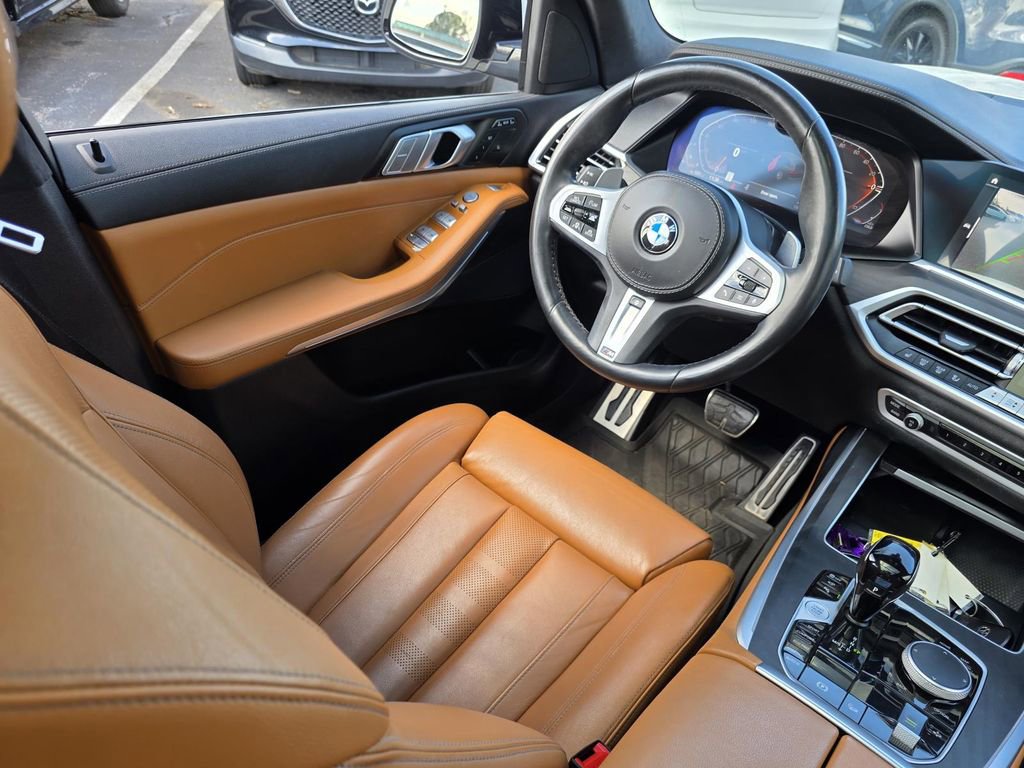 Used 2022 BMW X7 xDrive40i w/ M Sport Package image 28