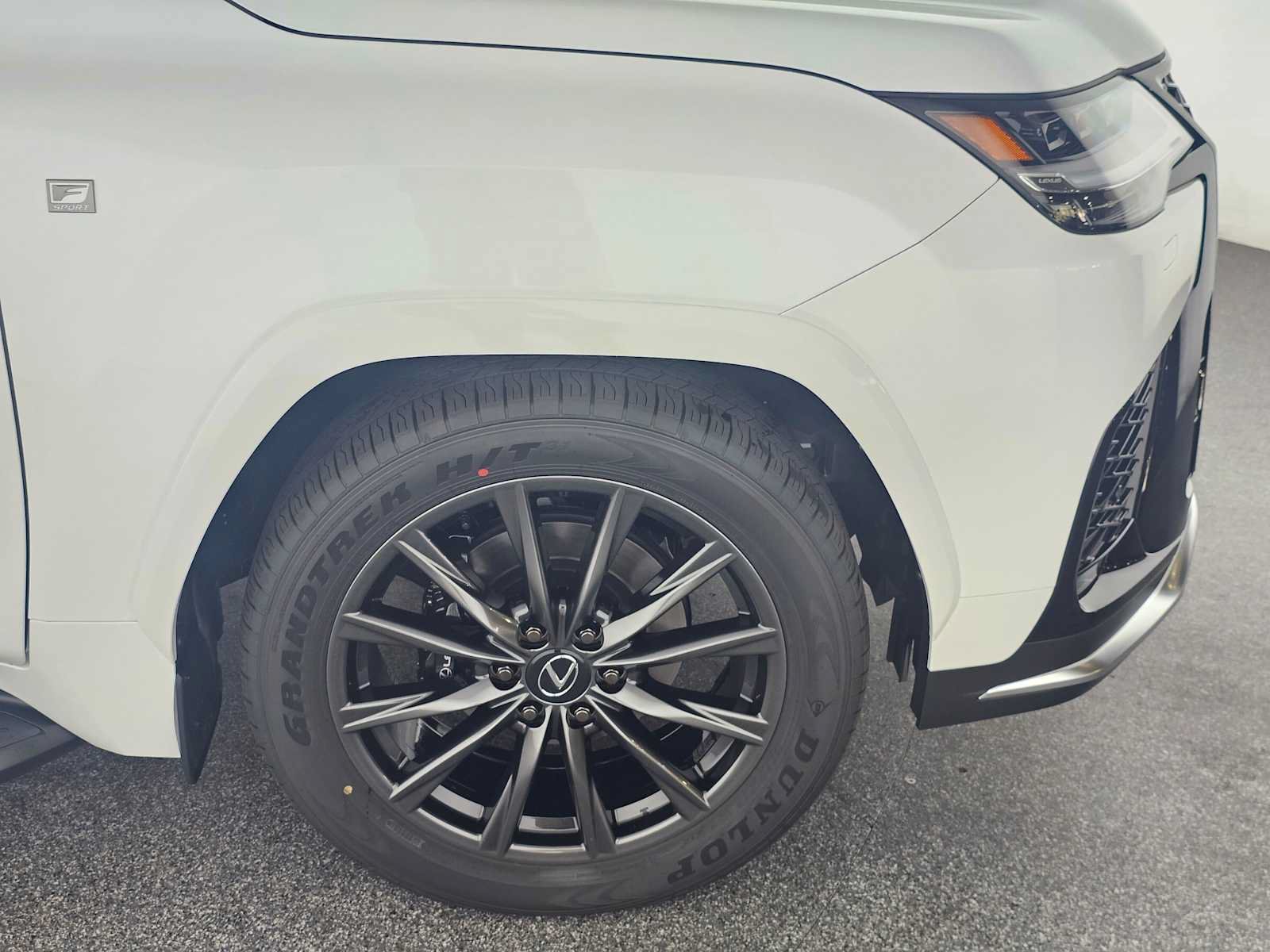 New 2026 Lexus LX 600 F Sport AWD/4WD image 9