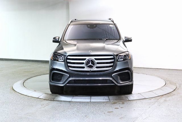 Used 2024 Mercedes-Benz GLS 580 4MATIC image 13