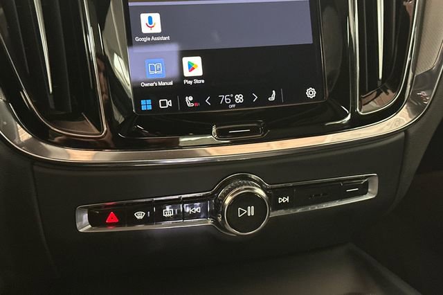 Used 2024 Volvo S60 B5 Plus w/ Climate Package image 23