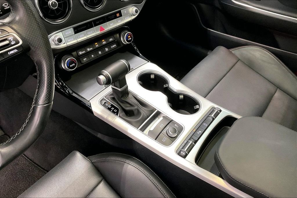 Used 2019 Kia Stinger GT1 RWD image 16