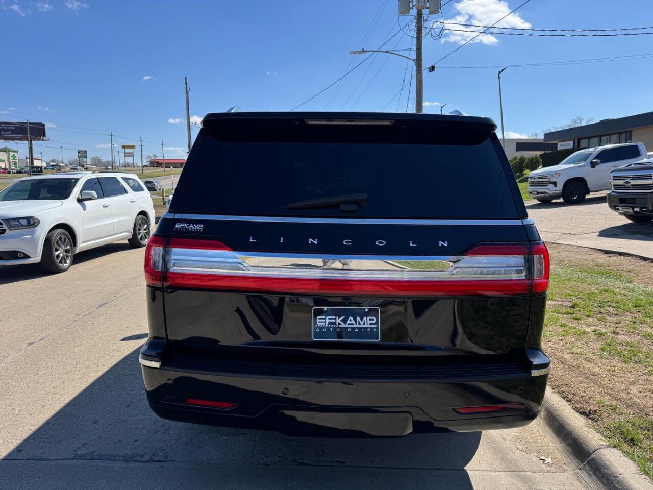 Used 2019 Lincoln Navigator L Reserve image 4
