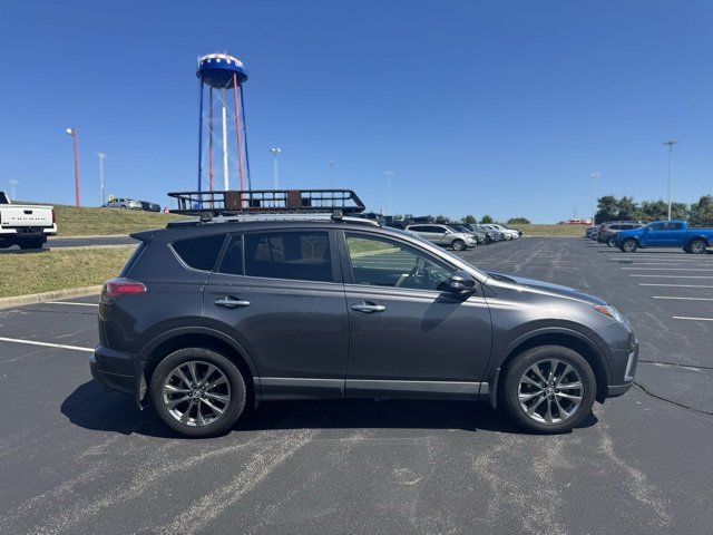 Used 2018 Toyota RAV4 Limited image 2