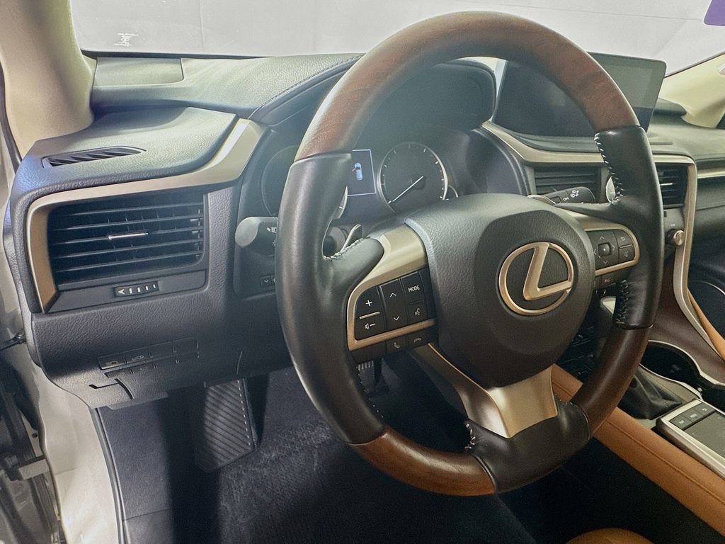 Used 2021 Lexus RX 350L FWD w/ Premium Package image 12