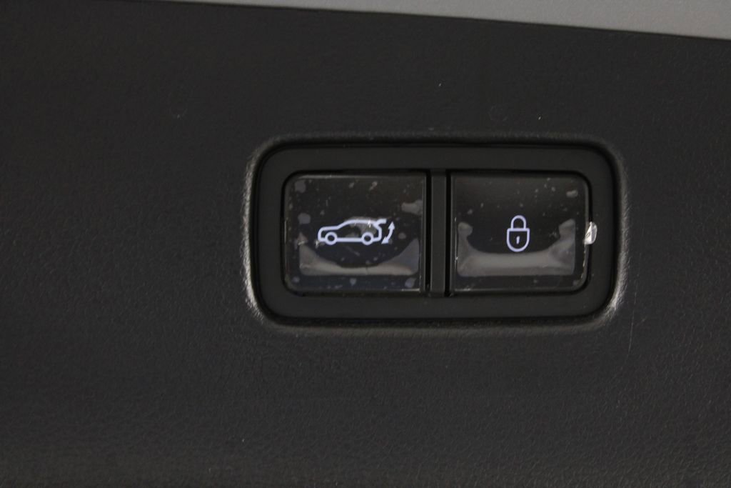 Used 2026 Genesis GV70 2.5T Advanced AWD/4WD image 17