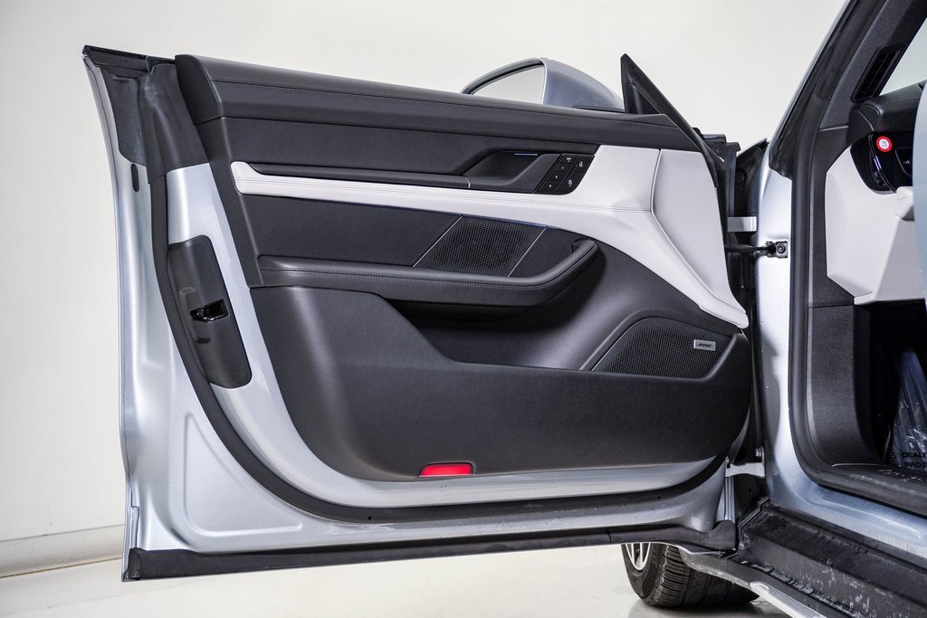 Certified 2024 Porsche Taycan 4 Cross Turismo w/ Premium Package image 27