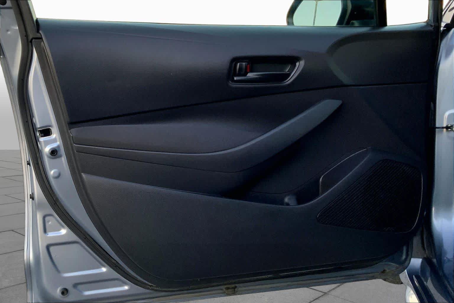 Used 2024 Toyota Corolla LE FWD image 21