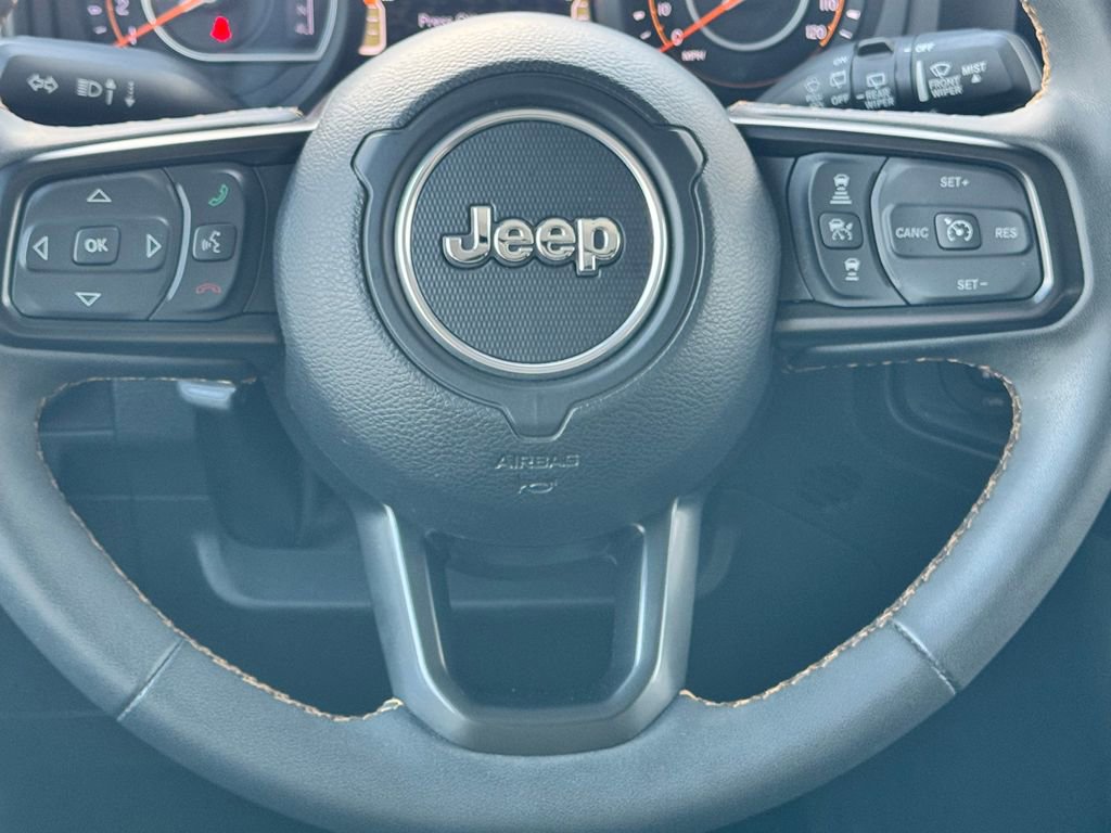 Used 2024 Jeep Wrangler Willys AWD/4WD image 19