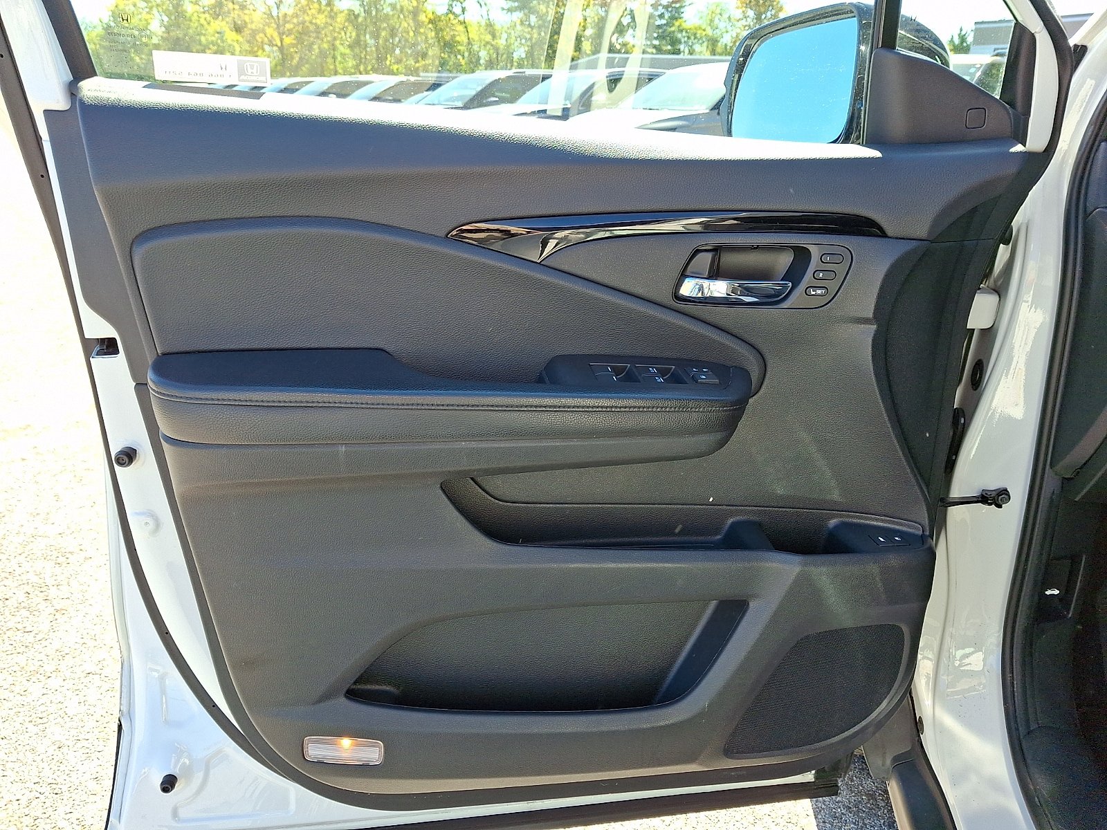 Used 2021 Honda Pilot Touring image 16