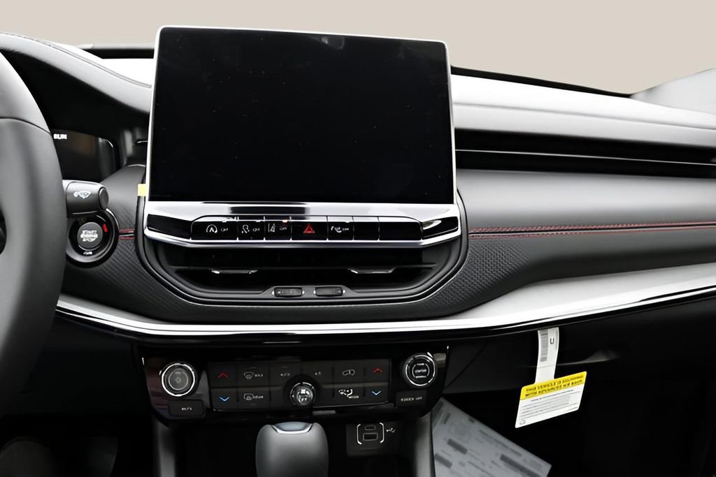 New 2026 Jeep Compass Trailhawk w/ Sun, Sound & Navigation Group image 22