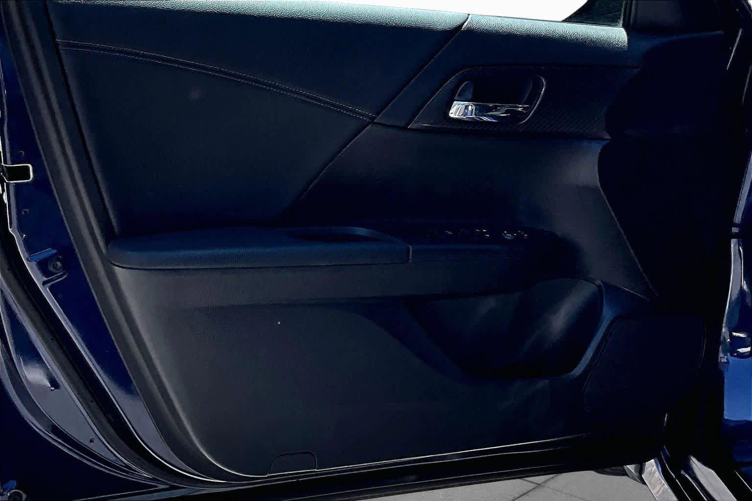 Used 2017 Honda Accord Sport image 21