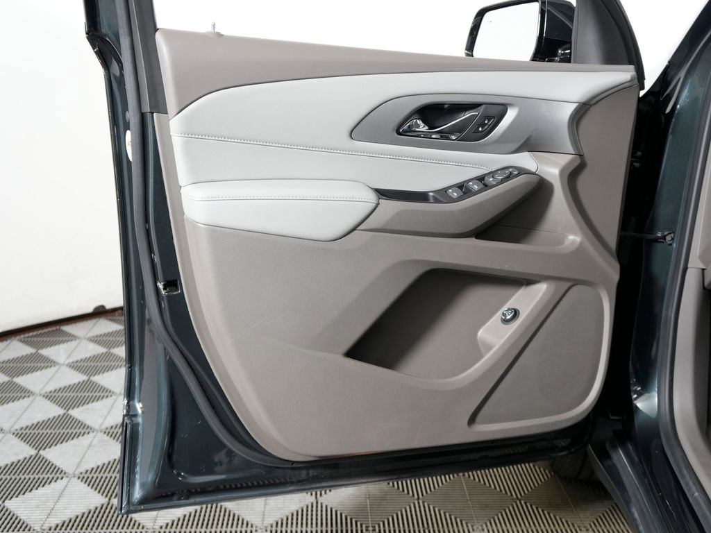 Used 2019 Chevrolet Traverse LT w/ LPO, Floor Liner Package image 17