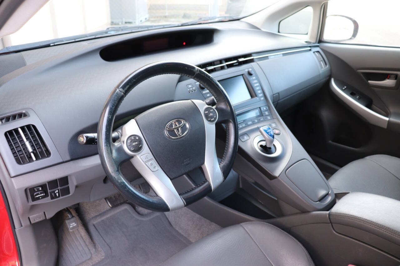 Used 2010 Toyota Prius Four w/ Navigation Pkg FWD image 11