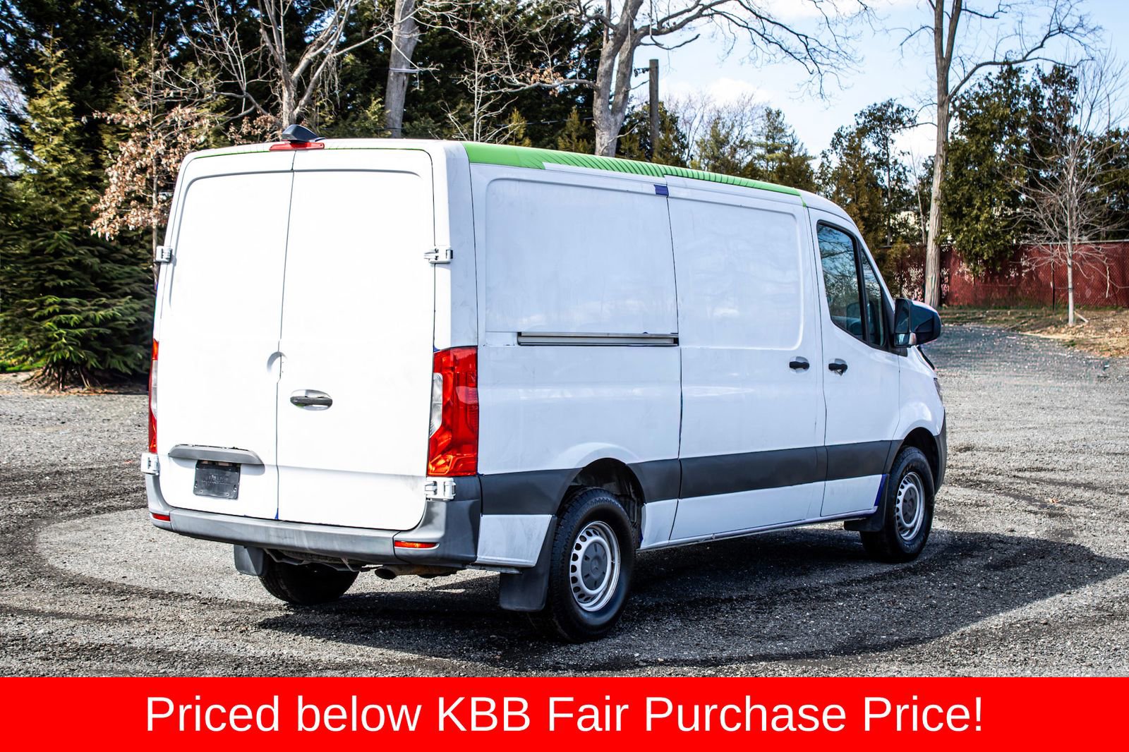 Used 2019 Mercedes-Benz Sprinter 144 w/ Driver Convenience Package image 7