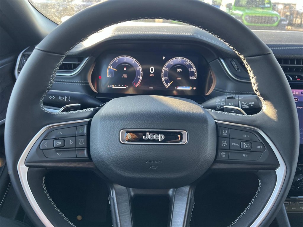 New 2025 Jeep Grand Cherokee L Limited image 13