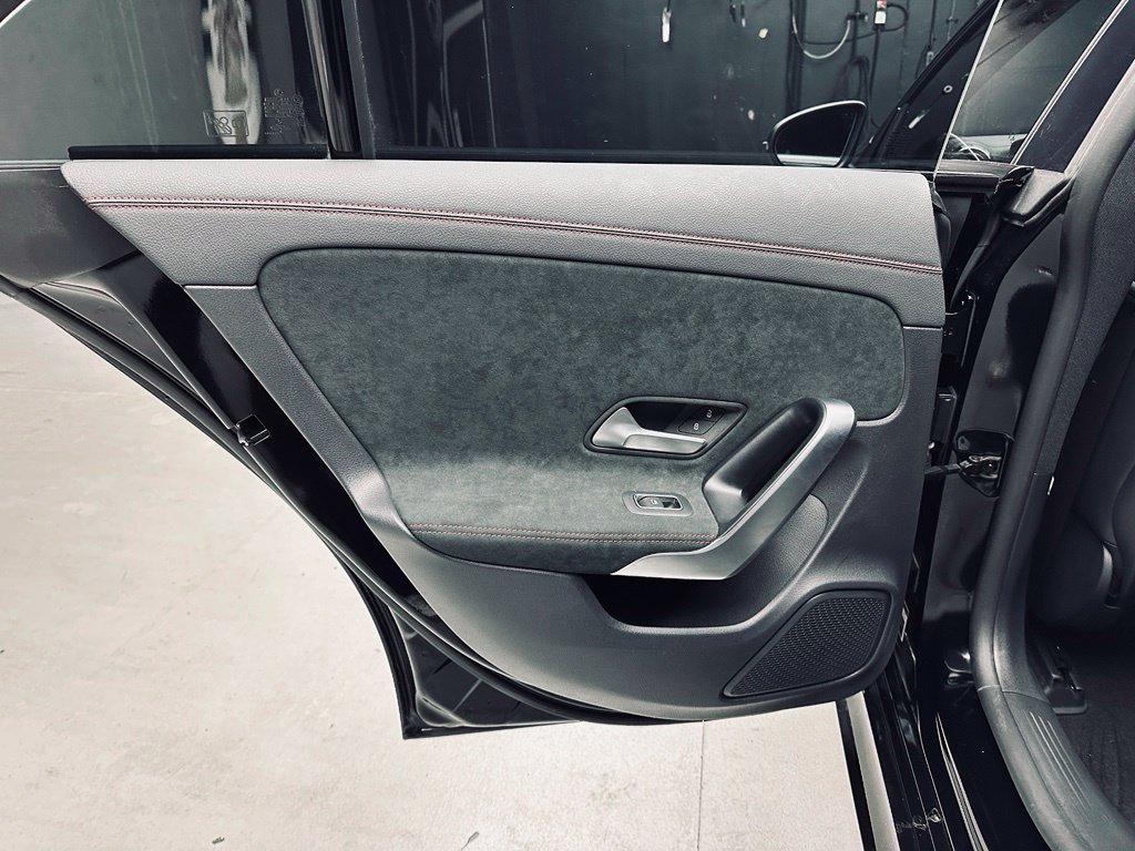 Used 2022 Mercedes-Benz CLA 250 4MATIC image 37