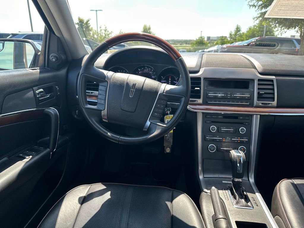 Used 2011 Lincoln MKZ FWD image 25