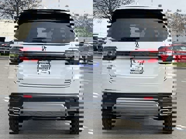 New 2025 Honda Pilot Touring image 5