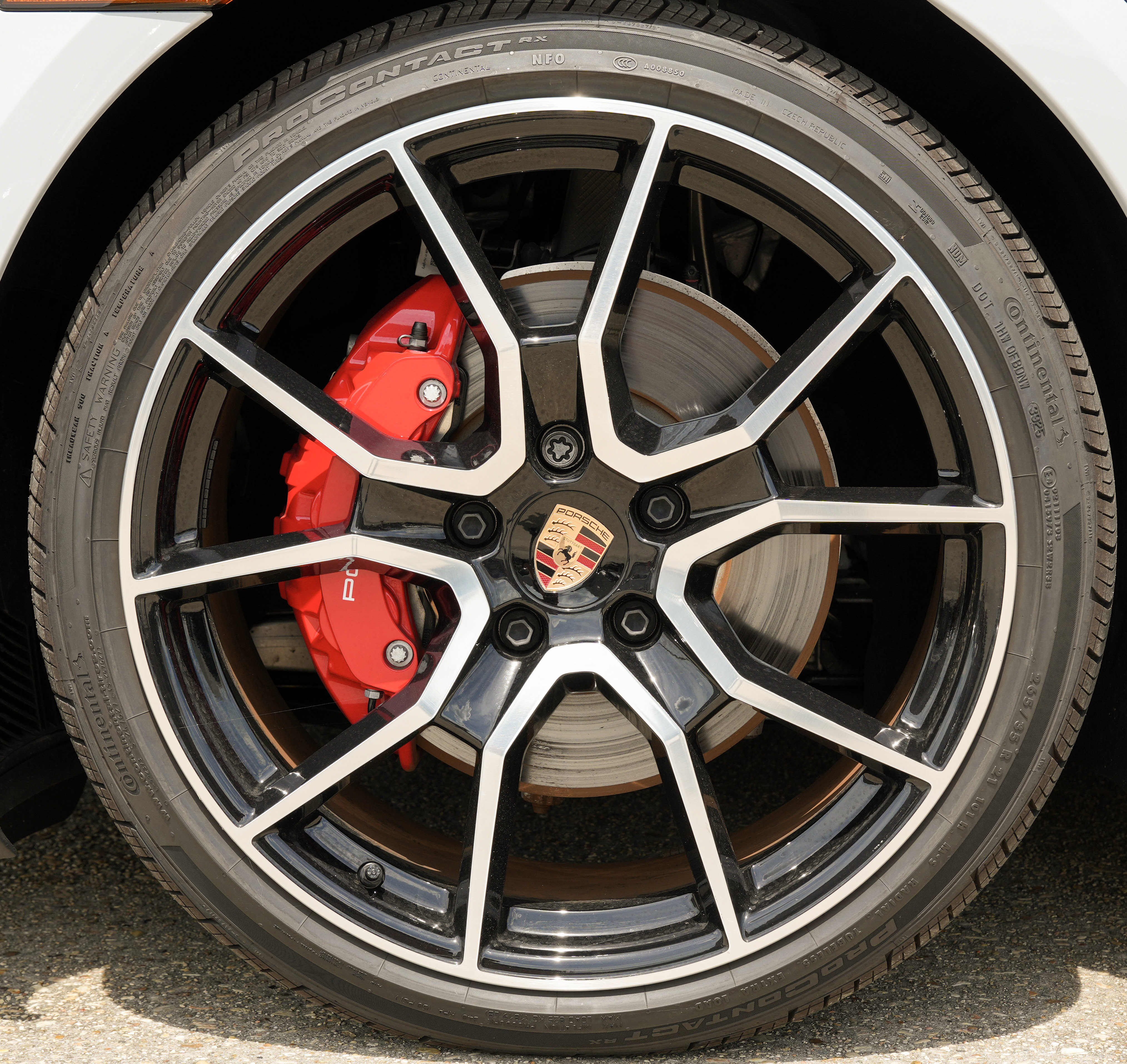 New 2026 Porsche Taycan 4S AWD/4WD image 9