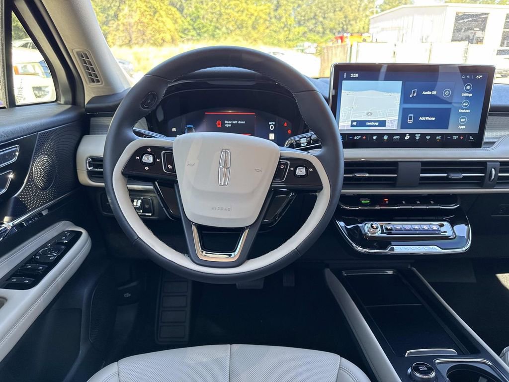 New 2026 Lincoln Corsair Premiere image 16