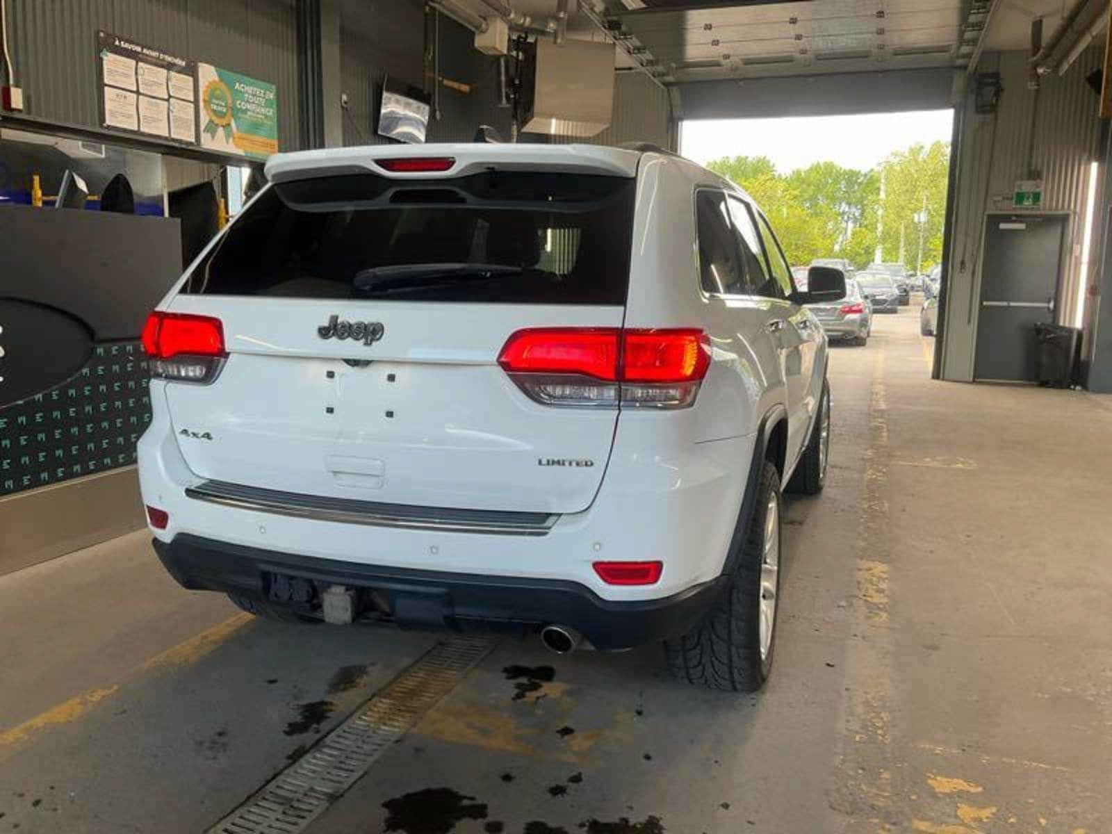 Used 2015 Jeep Grand Cherokee Limited AWD/4WD image 8