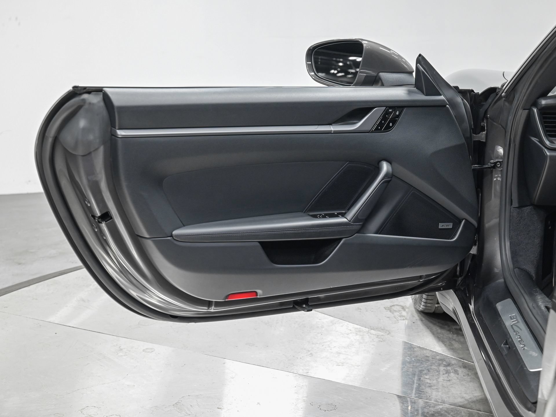 Used 2020 Porsche 911 Carrera RWD image 10