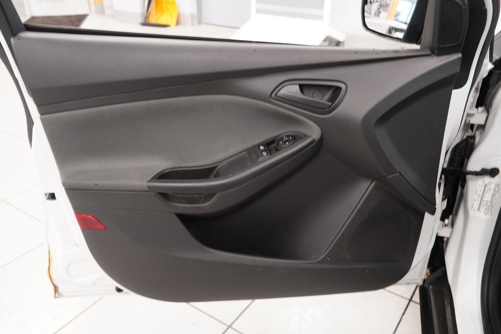 Used 2012 Ford Focus S FWD image 16