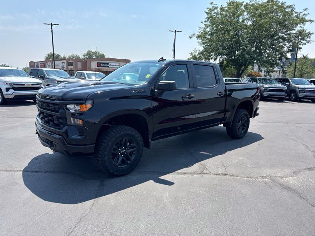 New 2026 Chevrolet Silverado 1500 Custom Trail Boss w/ Dark Appearance Package AWD/4WD image 3
