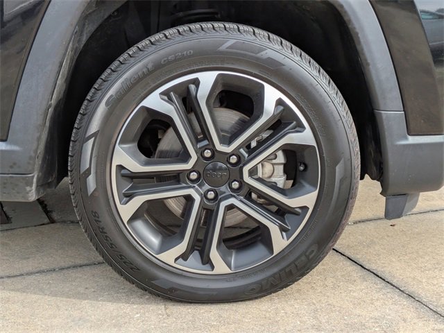 Used 2022 Jeep Compass Limited image 11