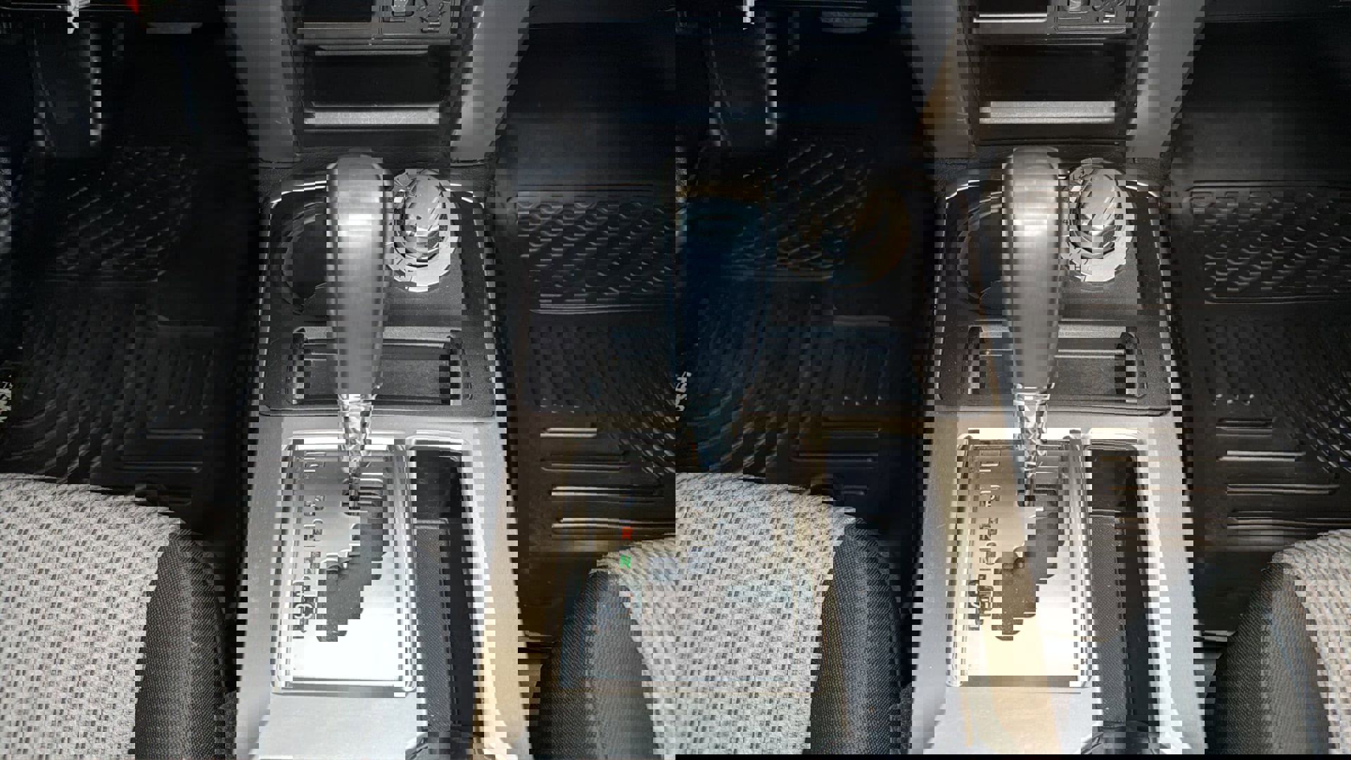 Used 2016 Toyota 4Runner SR5 image 24