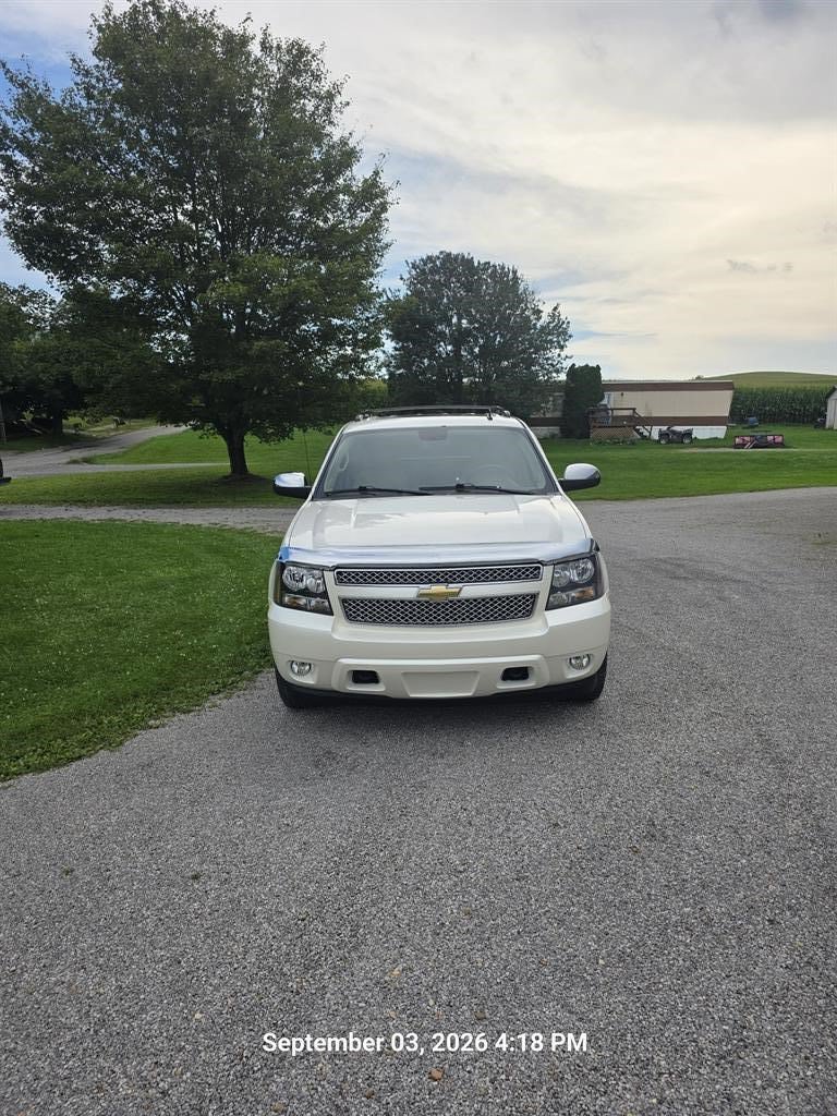 Used 2011 Chevrolet Avalanche LTZ AWD/4WD image 18