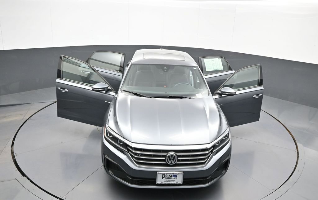 Used 2021 Volkswagen Passat 2.0T R-Line image 45