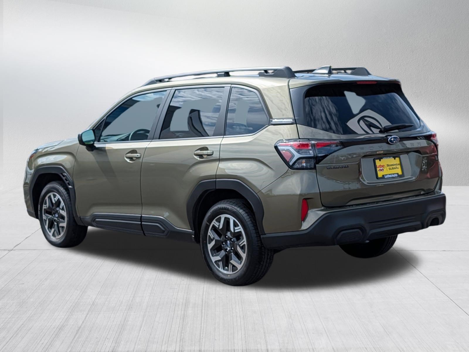 Used 2025 Subaru Forester Premium AWD/4WD image 5