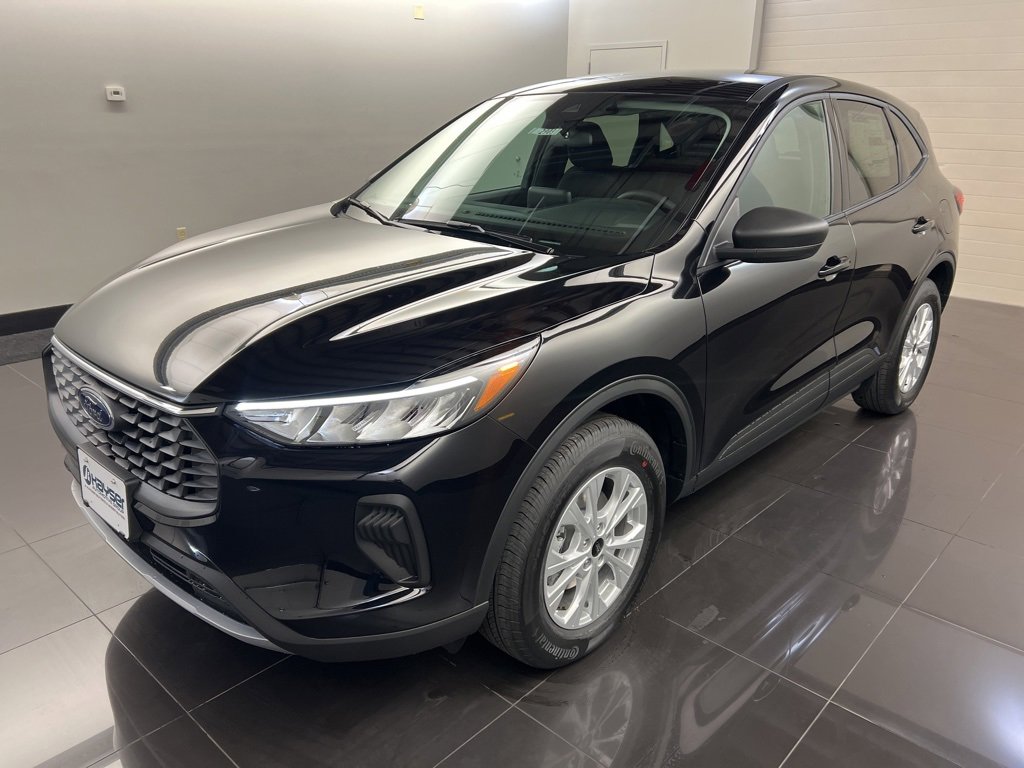 New 2025 Ford Escape Active w/ Cold Weather Package image 3