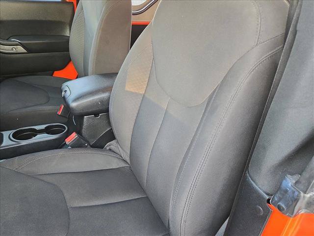 Used 2015 Jeep Wrangler Sport w/ Quick Order Package 24S AWD/4WD image 14