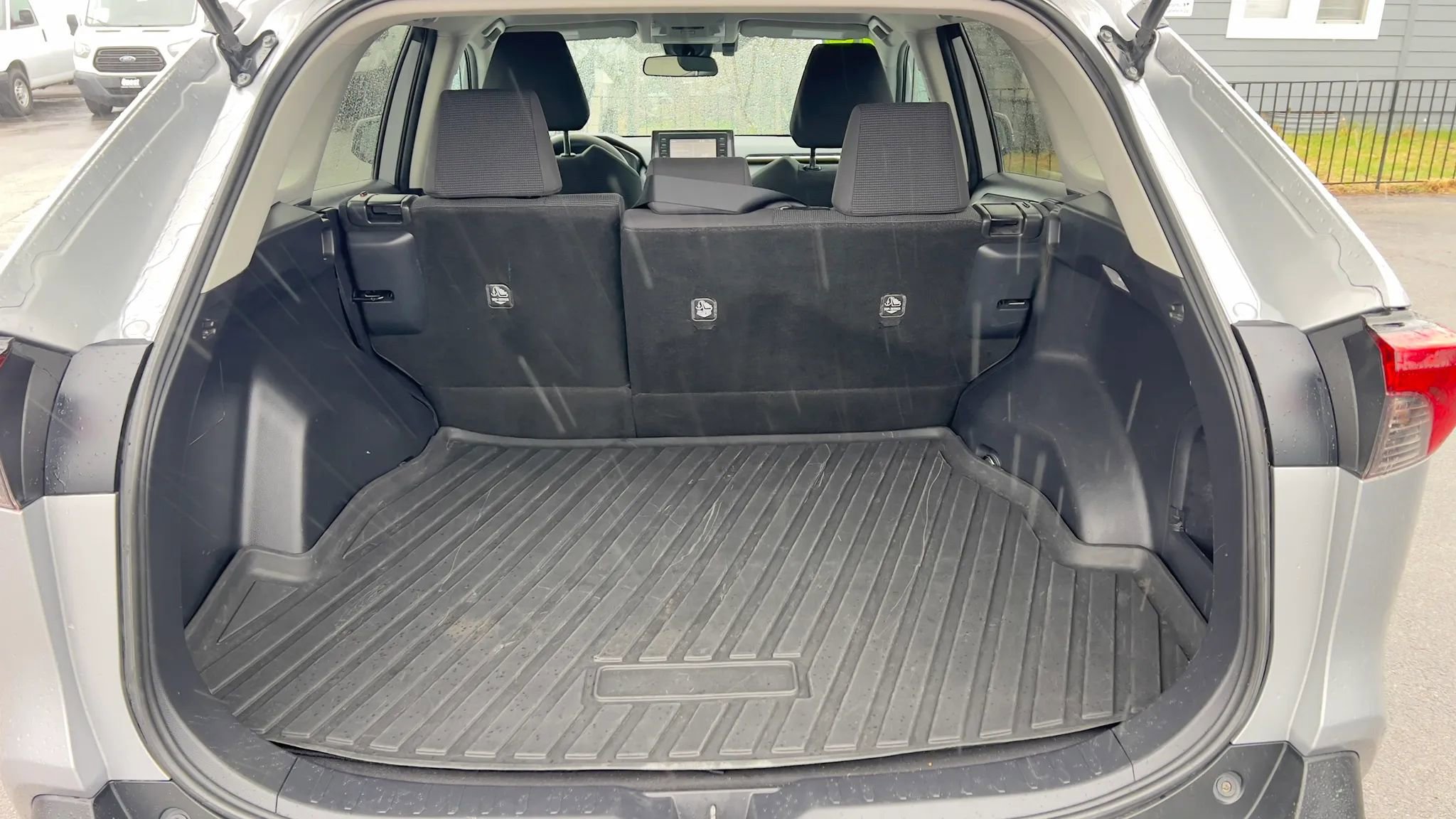 Used 2019 Toyota RAV4 LE w/ Carpet Mat Package image 11