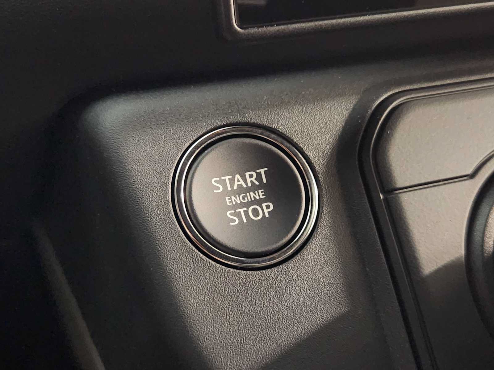 New 2026 Land Rover Defender 130 V8 AWD/4WD image 21