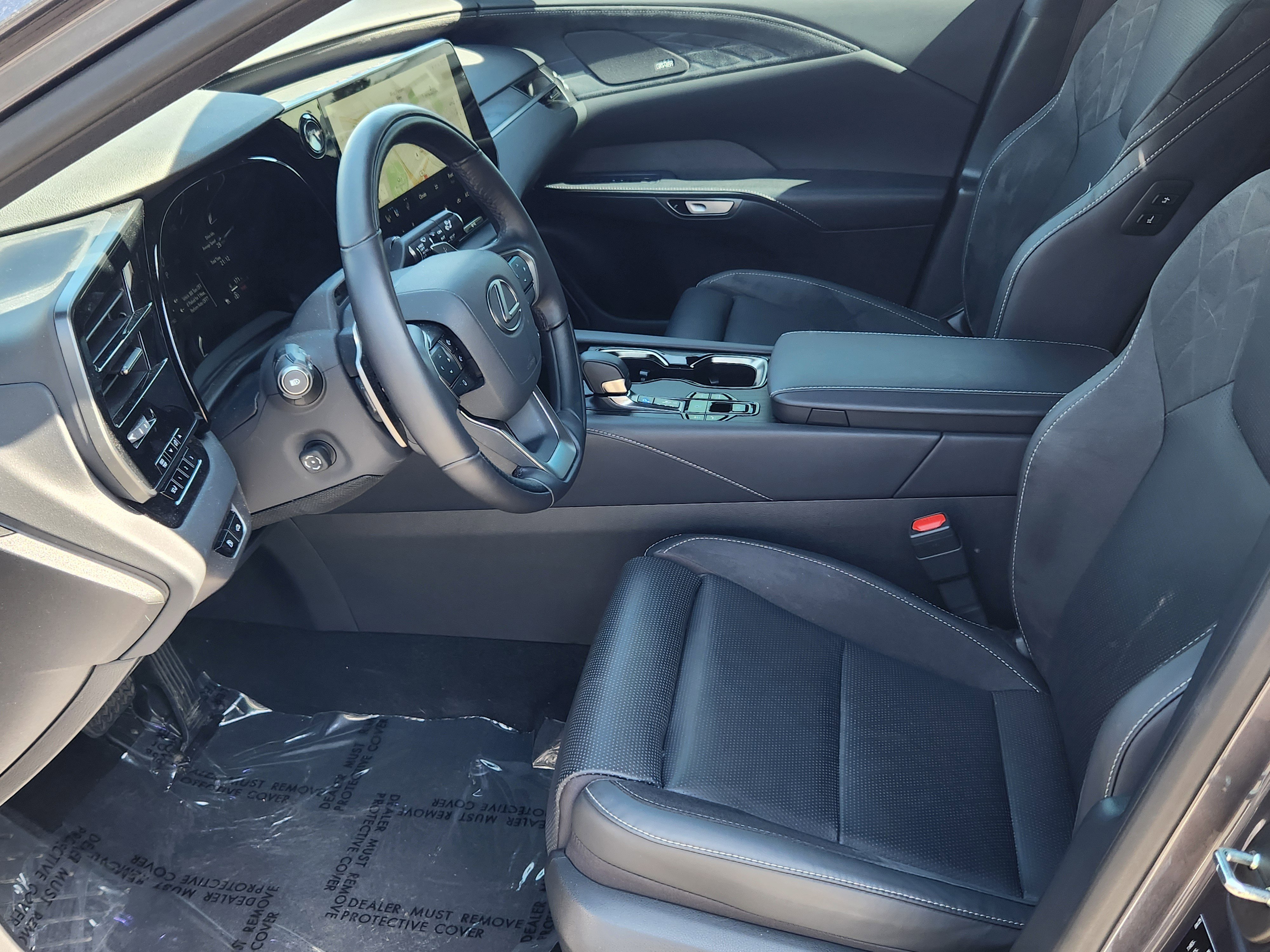 Used 2025 Lexus RX 450h AWD w/ Convenience Package image 15