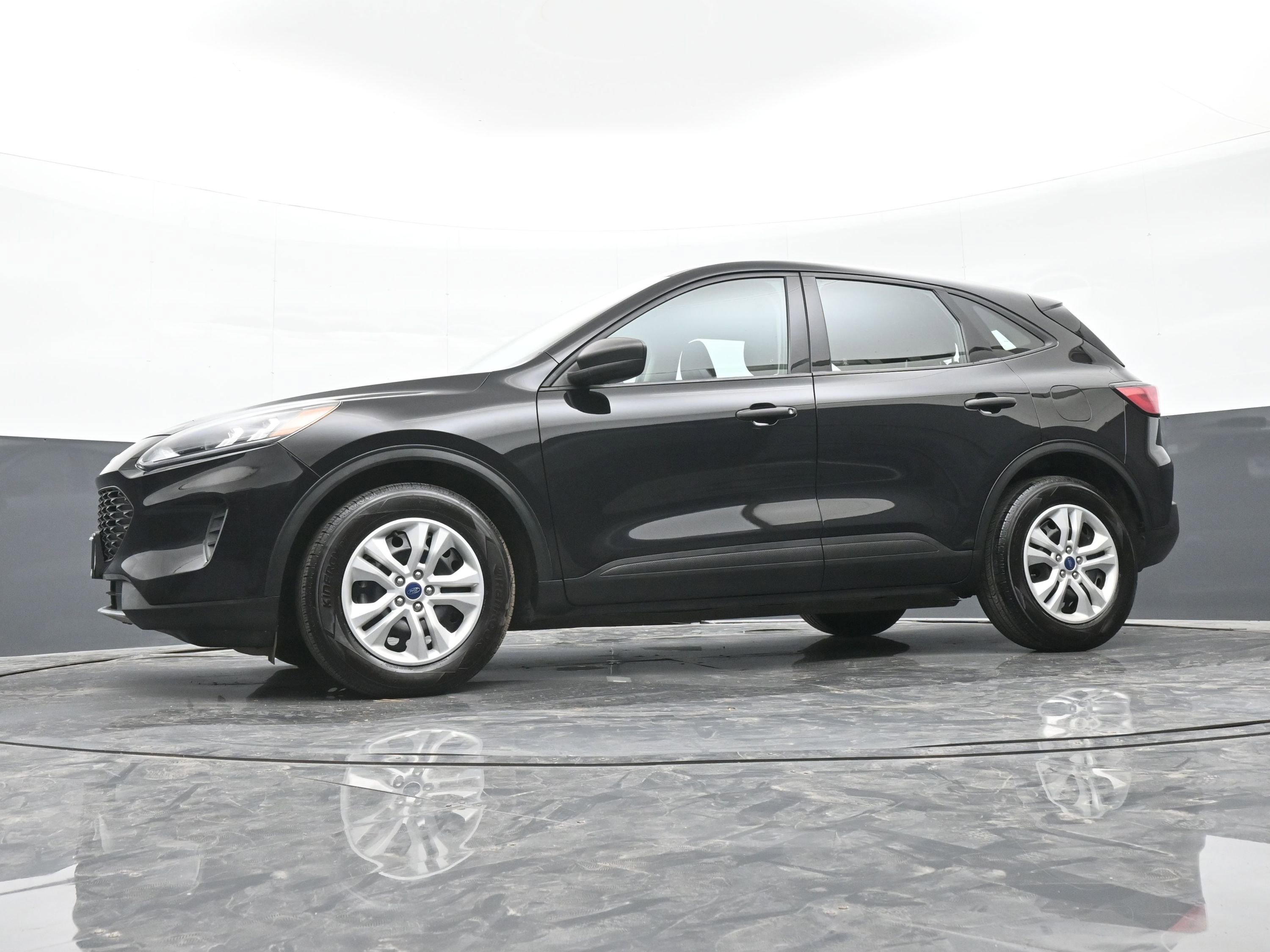 Used 2020 Ford Escape S image 39