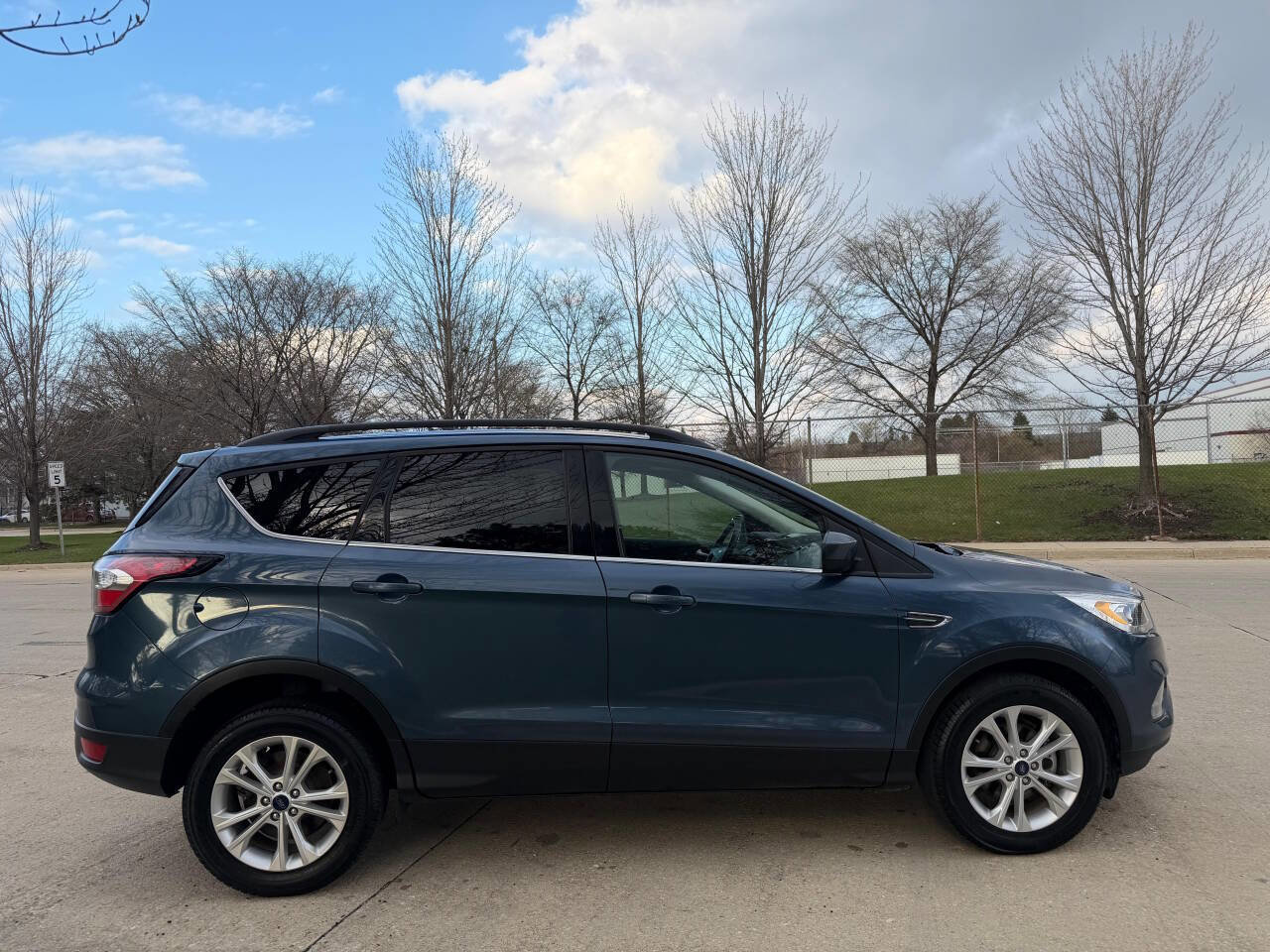 Used 2018 Ford Escape SEL image 6