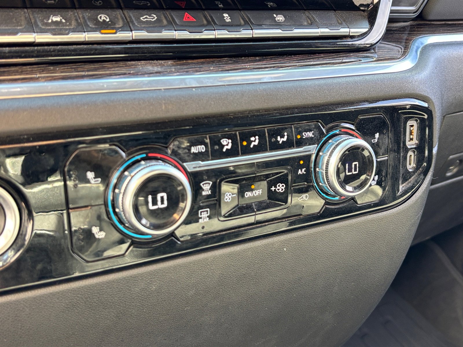 Used 2022 GMC Sierra 1500 Elevation image 31