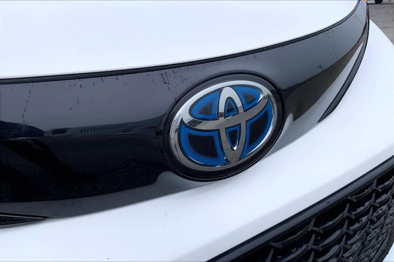 Used 2025 Toyota Sienna XSE w/ XSE Premium Package AWD/4WD image 29