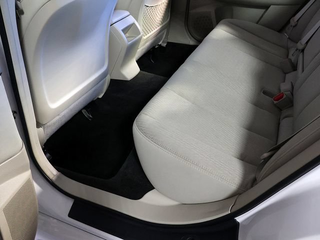 Used 2012 Subaru Legacy 2.5i Premium w/ All-Weather Pkg AWD/4WD image 26