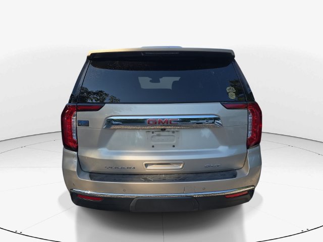 Used 2023 GMC Yukon XL SLT w/ SLT Luxury Package AWD/4WD image 7