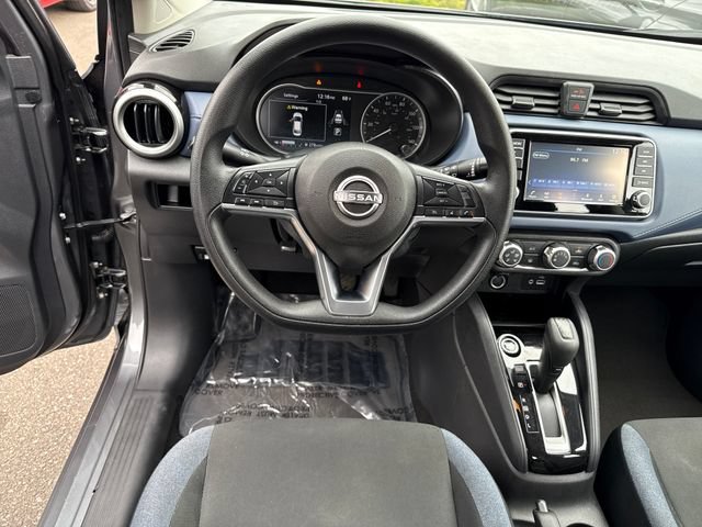 Used 2024 Nissan Versa SV FWD image 17