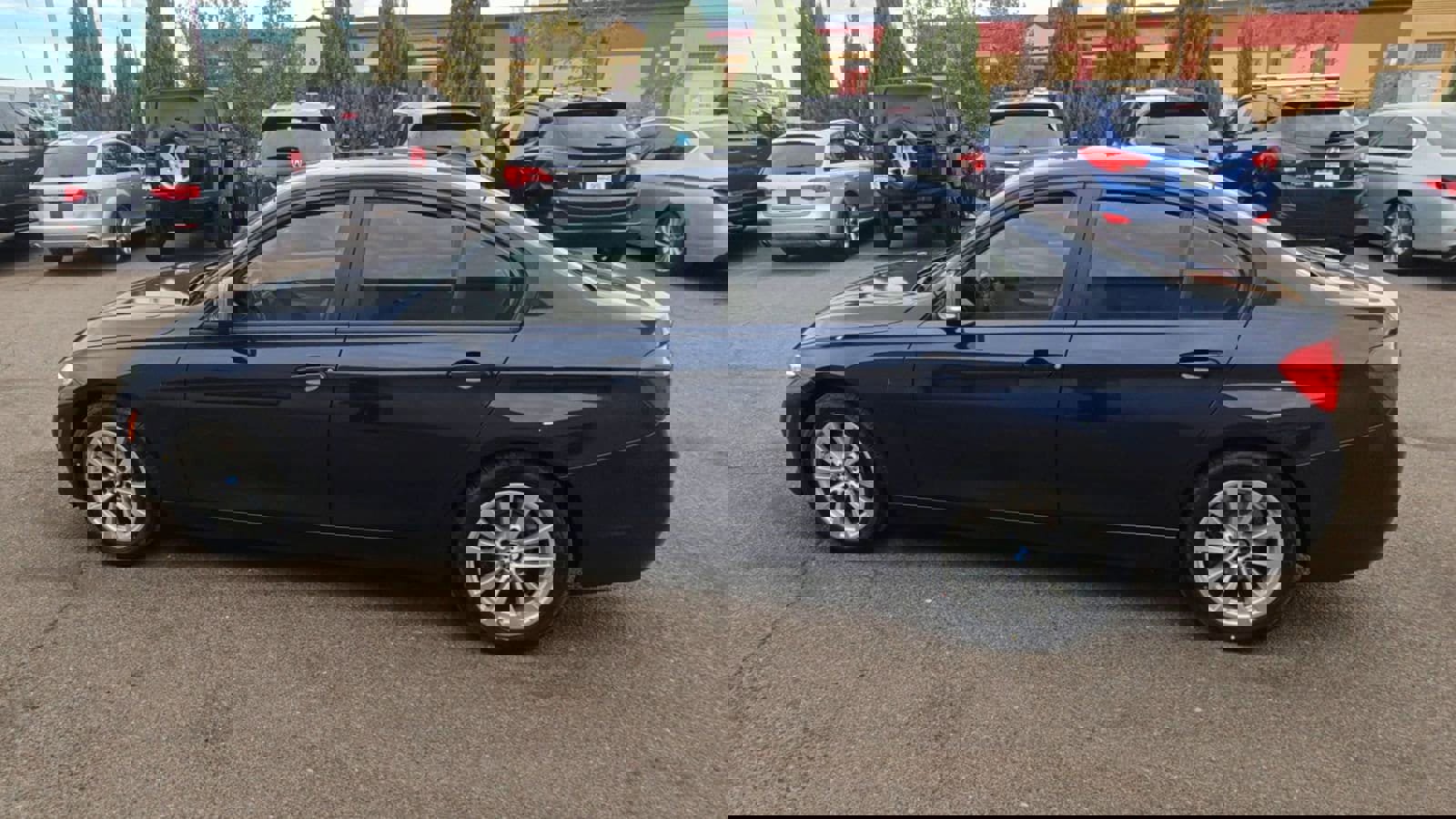 Used 2016 BMW 320i Sedan image 5