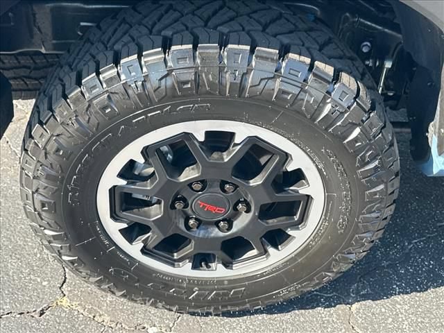 Used 2026 Toyota 4Runner TRD Off-Road Premium AWD/4WD image 37
