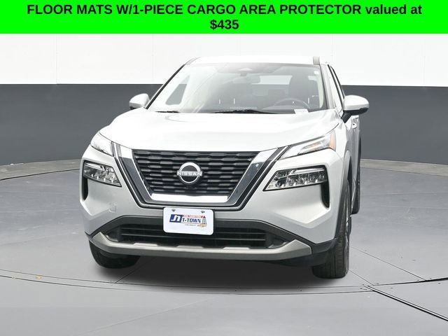 Used 2023 Nissan Rogue SV video 2